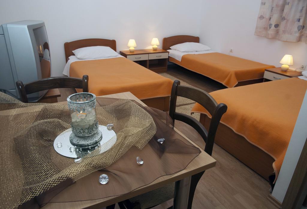 Hotel Metković エクステリア 写真
